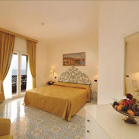 Biodola 4*